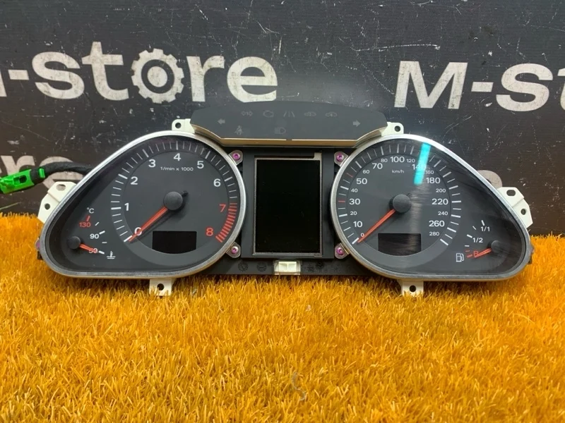 Щиток приборов Audi Q7 2007 4L0920930LX 4L BAR