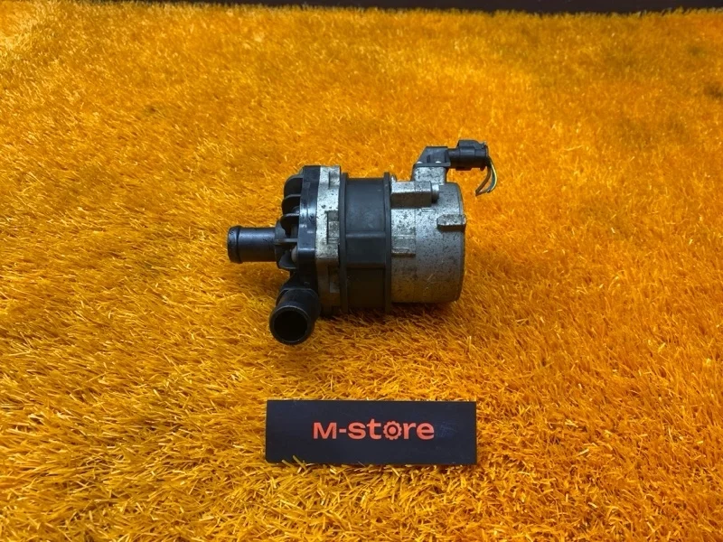 Помпа Audi Q7 2012 8K0965567 4L CJTC