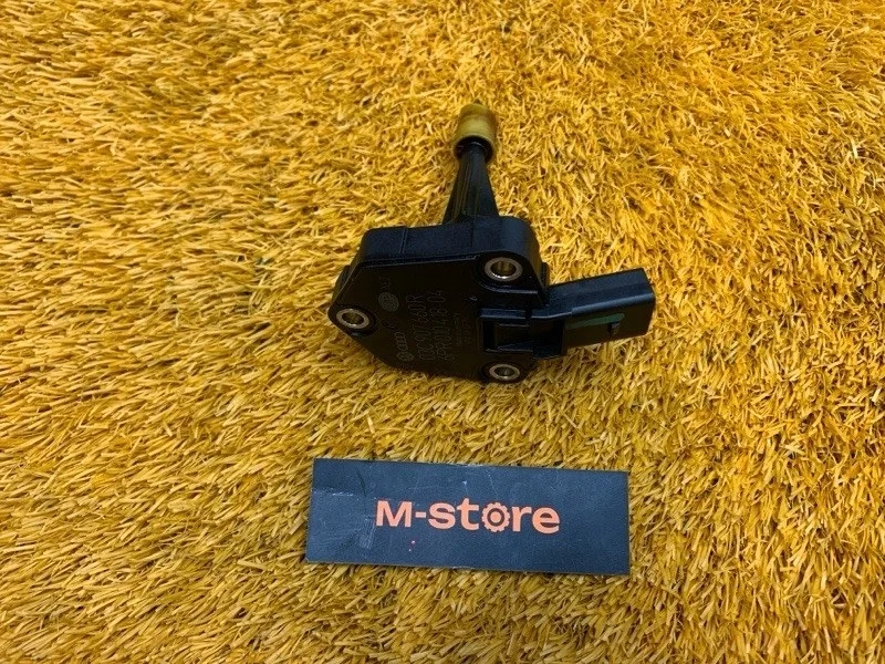 Датчик уровня масла Audi Q7 2012 03C907660R 4L CJTC