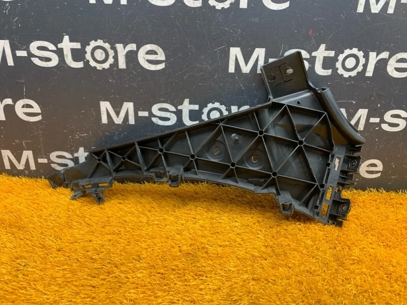 Крепление бампера Audi Q7 2012 4L0807283B 4L CJTC, переднее левое