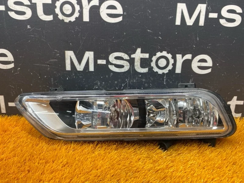 Фара противотуманная Volkswagen Passat 2012 3AA941661G B7 CAX, левая