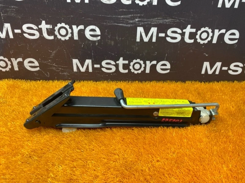 Домкрат Mercedes-Benz M-Class 2006 A1645800018 W164 272.967