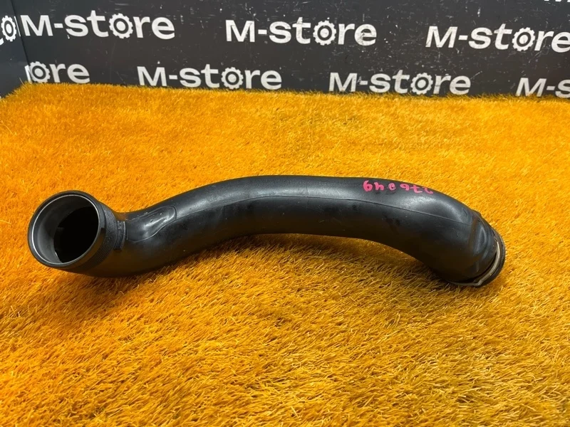 Патрубок интеркулера Bmw X6 2013 13717571350 E71 N55B30A, левый