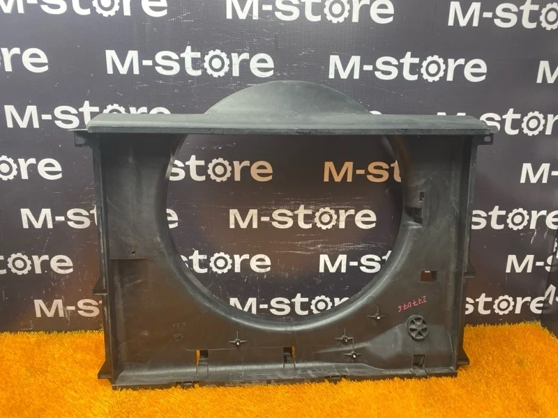 Диффузор радиатора Bmw 5-Series 1999 17111705580 E39 M52B28 (286S2)