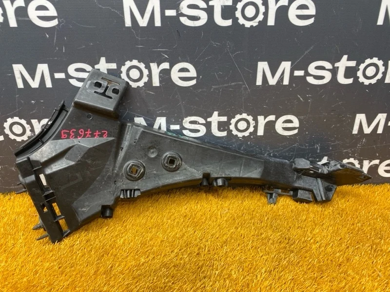 Крепление бампера Audi Q7 2007 4L0807283 4L BAR, переднее левое