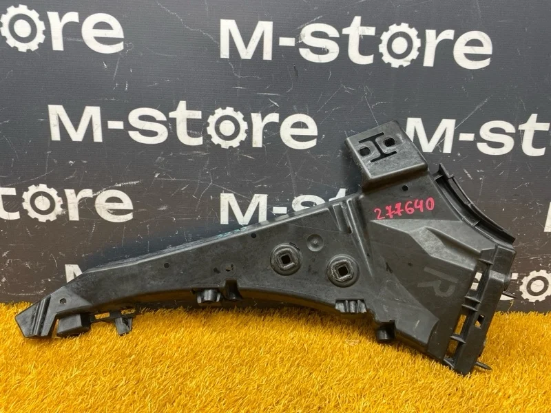 Крепление бампера Audi Q7 2007 4L0807284 4L BAR, переднее правое