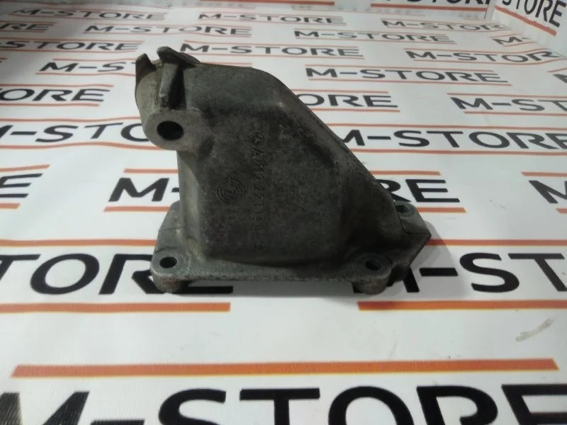 Кронштейн подушки двигателя Mercedes-Benz E-Class 1998 A1122231504 W210 112.941, левый