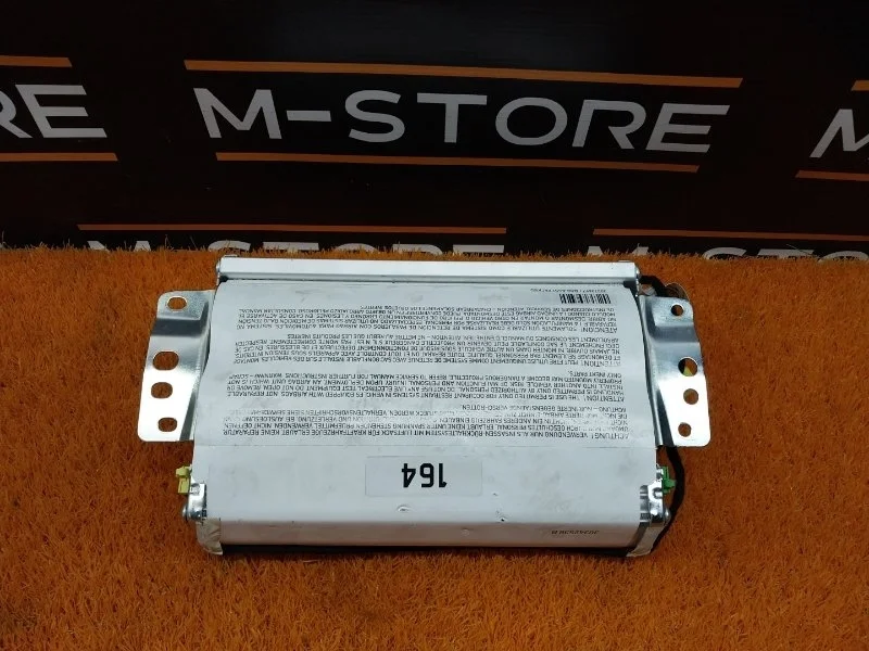 Подушка безопасности пассажирская Mercedes-Benz M-Class 2006 A1648600805 W164 272.967