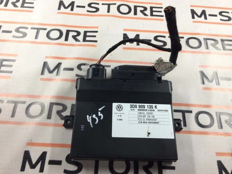 Блок управления центральным замком Volkswagen Touareg 2004 3D0909135K 7L AXQ