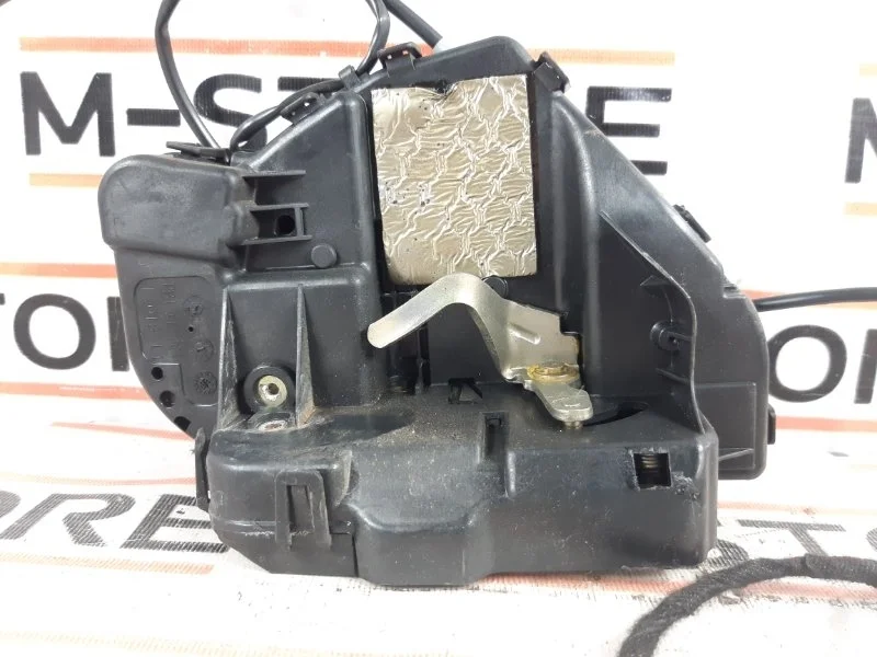 Замок двери Mercedes-Benz E-Class 2004 A2117300535 W211 112.913, задний левый