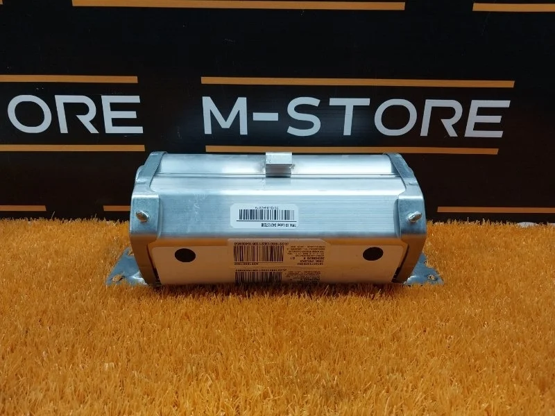 Подушка безопасности пассажирская Mercedes-Benz S-Class 2006 A2218601302 W221 273.961