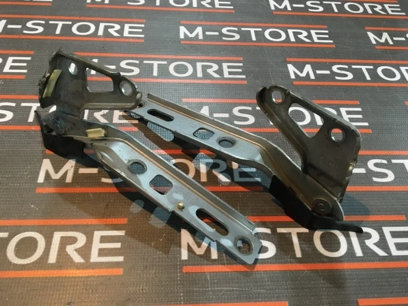 Петля капота Audi Q7 2007 4L0823302 4LB BAR