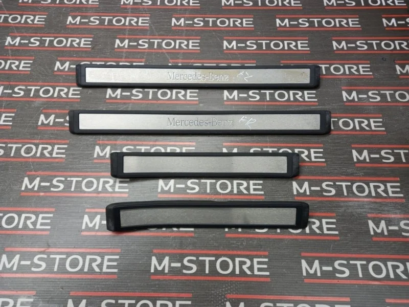 Накладка на порог салона Mercedes-Benz E-Class 2002 A2116801635 W211 112.949