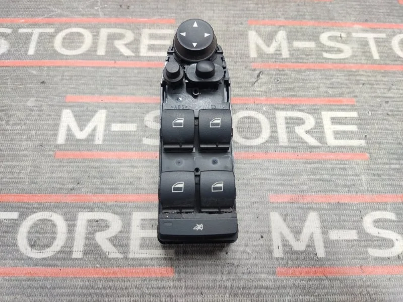 Блок управления стеклоподъемниками Bmw X5 2008 9122121 E70 N52B30A, передний левый