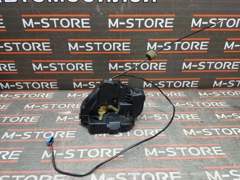 Замок двери Mercedes-Benz E-Class 2006 A2117300635 W211 272.943, задний правый