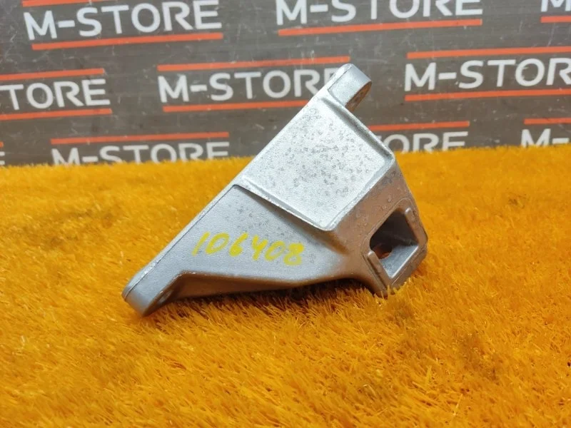 Кронштейн подушки двигателя Bmw 7-Series 2011 22116775904 F01 N63B44, правый