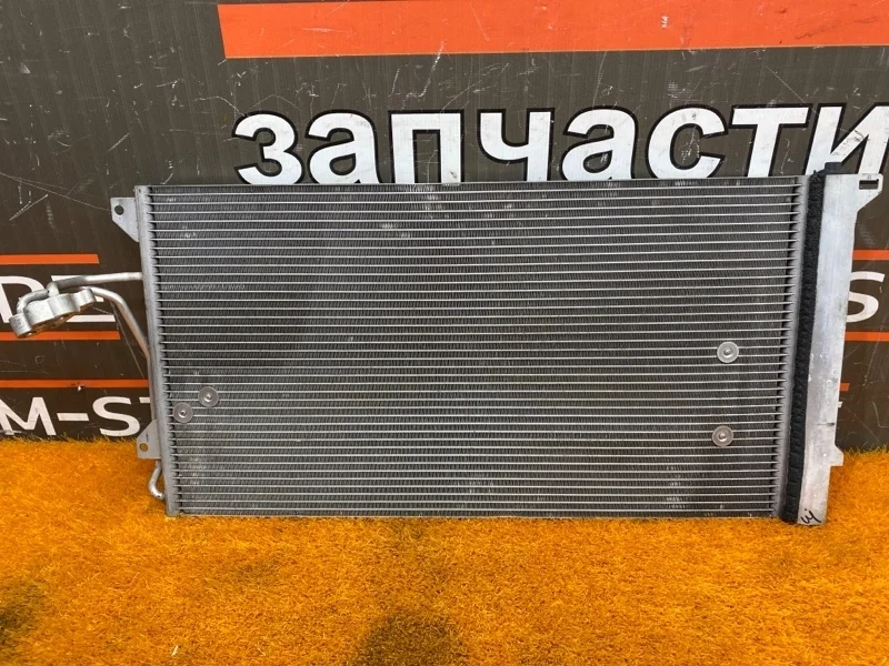 Радиатор кондиционера Volkswagen Touareg 2007 7L0820411G 7L BHK