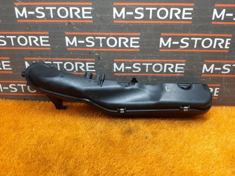 Коллектор впускной Bmw X6 2009 70341444 E71 N63B44A, левый