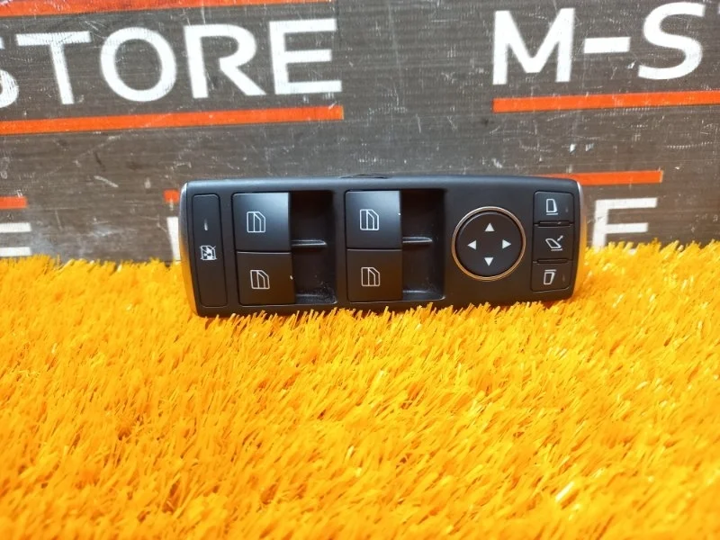 Блок управления стеклоподъемниками Mercedes-Benz E-Class 2011 A2049055402 W212 642.850, передний левый