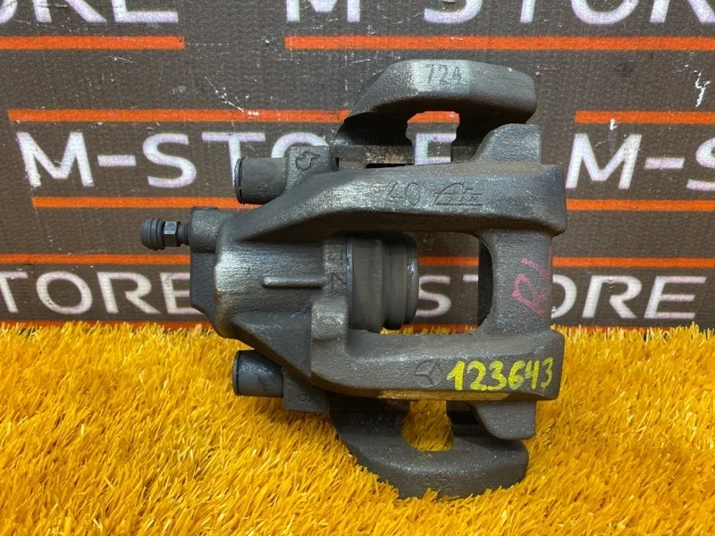 Суппорт Mercedes-Benz M-Class 2006 A1644232698 W164 272.967, задний левый