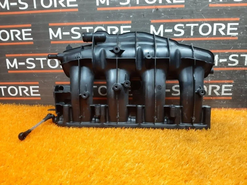 Коллектор впускной Volkswagen Jetta 2006 06F133185AD 1K BWA
