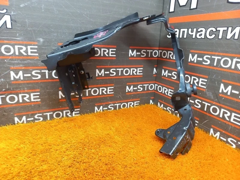 Кронштейн фары Mercedes-Benz E-Class 2002 A2116200316 W211 112.913, левый