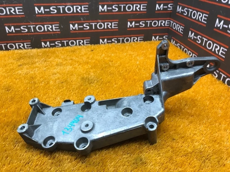 Кронштейн генератора Volvo S60 2006-2010 9497106 RS B5244S2