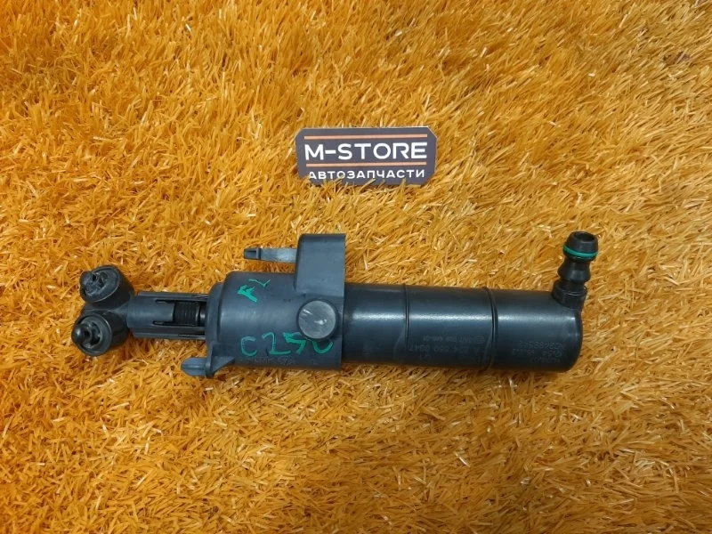 Форсунка омывателя фары Mercedes-Benz C-Class 2007 A2048600347 W204 272.921, левая