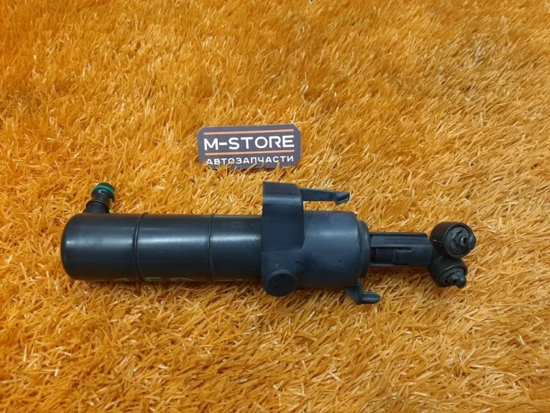 Форсунка омывателя фары Mercedes-Benz C-Class 2007 A2048600447 W204 272.921, правая