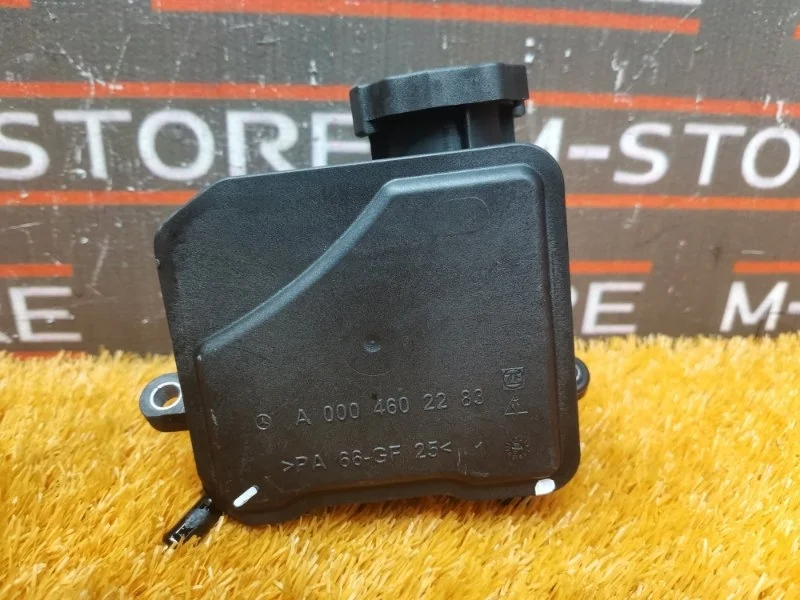 Бачок гидроусилителя Mercedes-Benz E-Class A0004602283 W211 642.920