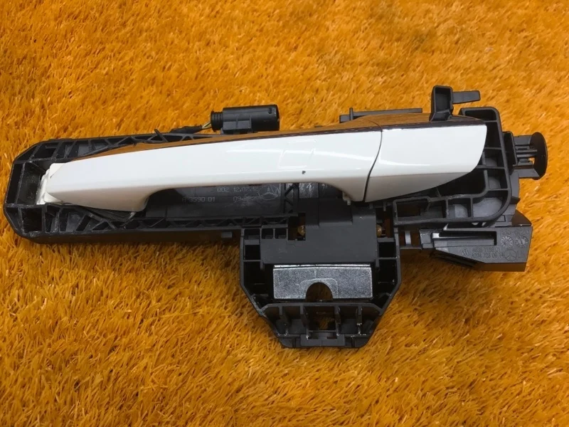 Ручка двери внешняя Mercedes-Benz C-Class 2012 A2047602534 C204 271.820, передняя левая