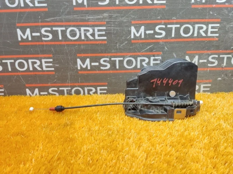 Замок двери Bmw 7-Series 2004 7036168 E65 N62B36A, передний правый