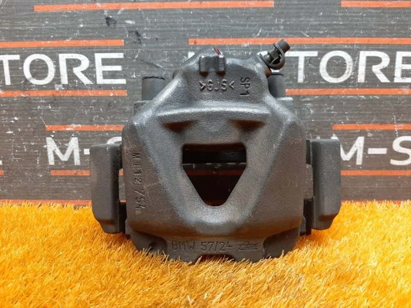 Суппорт Bmw X1 2010 34116778146 E84 N46B20B, передний правый