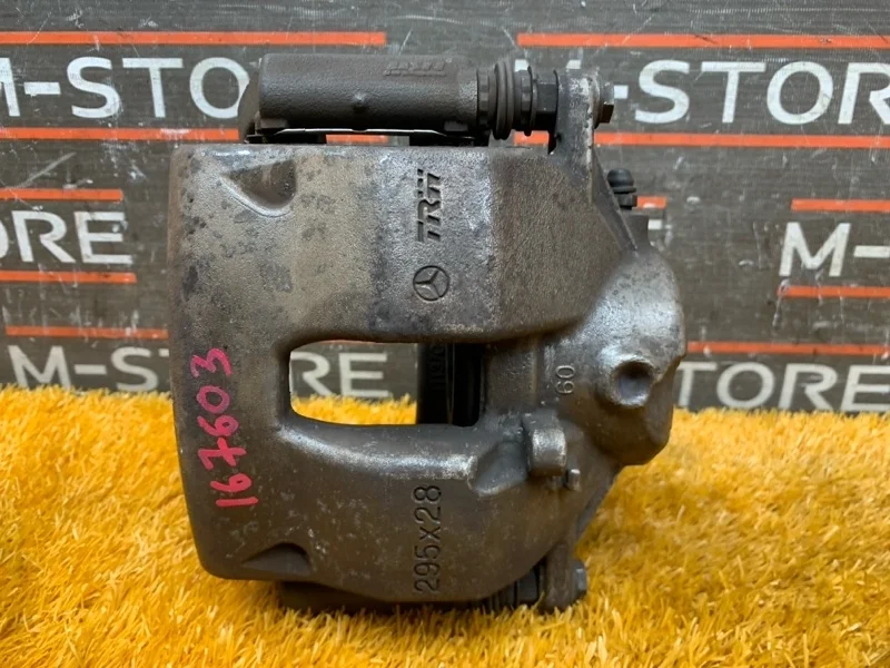 Суппорт Mercedes-Benz C-Class 2008 A2044212381 W204 271.950, передний левый