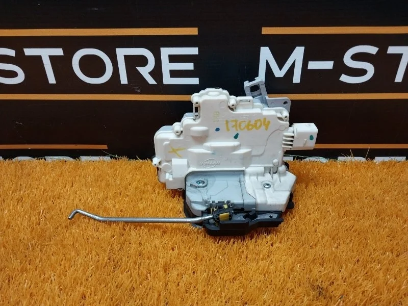 Замок двери Audi A8 2006 4E0839016 4E/D3 BPK, задний правый