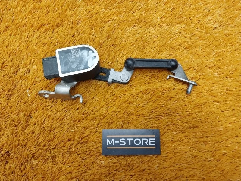 Датчик высоты дорожного просвета Bmw 5-Series 2011 37146784072 F11 N52B25A, передний левый