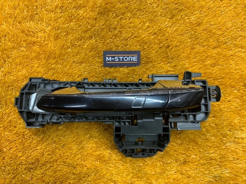 Ручка двери внешняя Mercedes-Benz Cla-Class 2015 A2047602834 X117 270.910, передняя левая