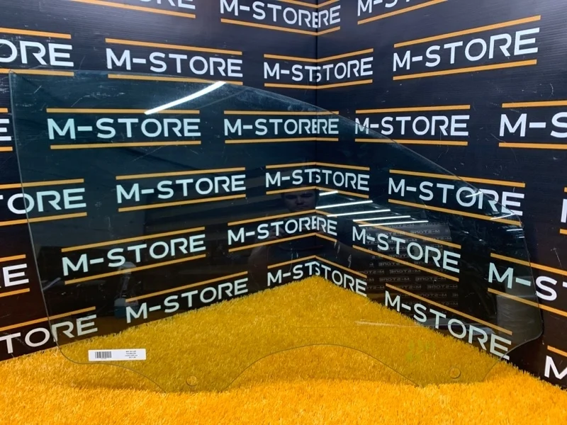 Стекло боковое Porsche Cayenne 2010 7L5845202 957 M4801, переднее правое