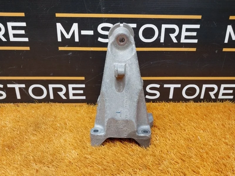 Кронштейн подушки двигателя Mercedes-Benz C-Class 2014 A2742234304 W205 274.910, левый