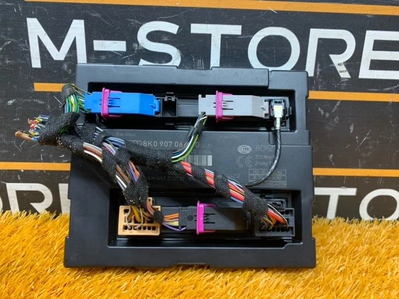 Блок комфорта Audi A4 2011 8K0907064CG B8/8K CDNC