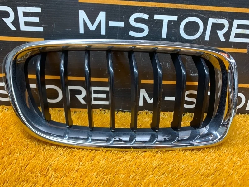 Решетка радиатора Bmw 3-Series 2013 7295436 F30 N20B20B, правая