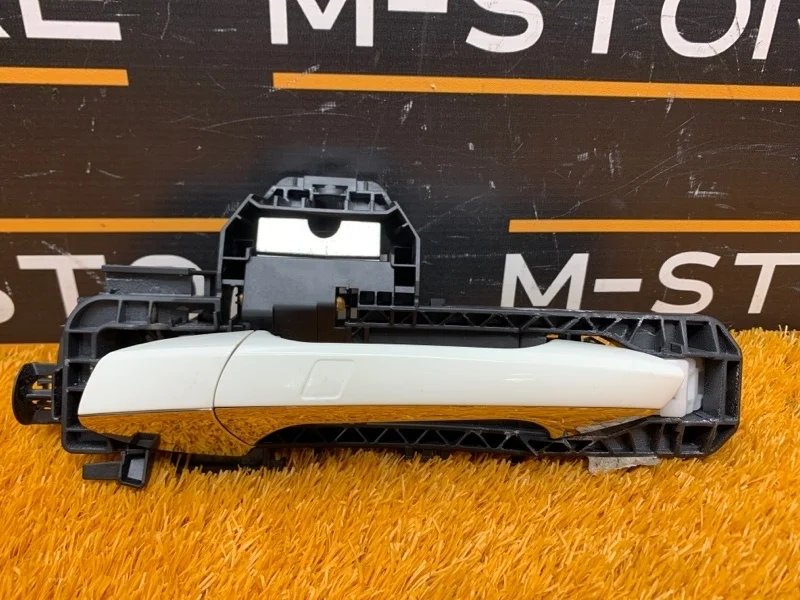 Ручка двери внешняя Mercedes-Benz A-Class 2015 A2047602834 W176 270.910, задняя левая