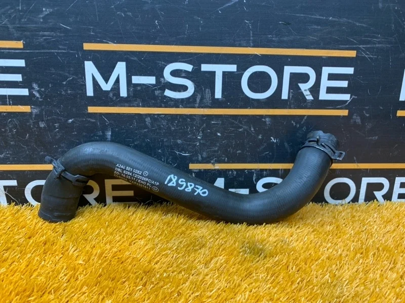 Патрубок системы охлаждения Mercedes-Benz A-Class 2015 A2465010282 W176 270.910