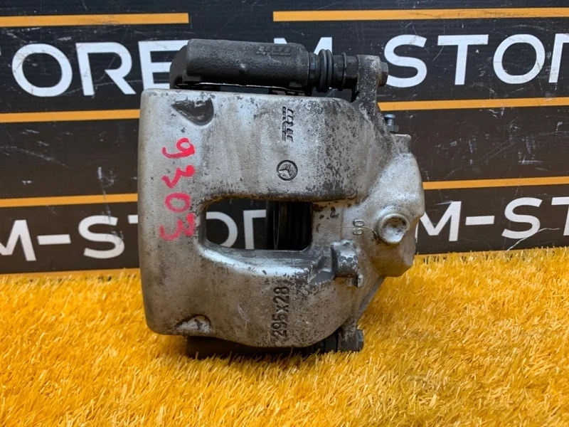 Суппорт Mercedes-Benz C-Class 2010 A2044212381 W204 271.860, передний левый