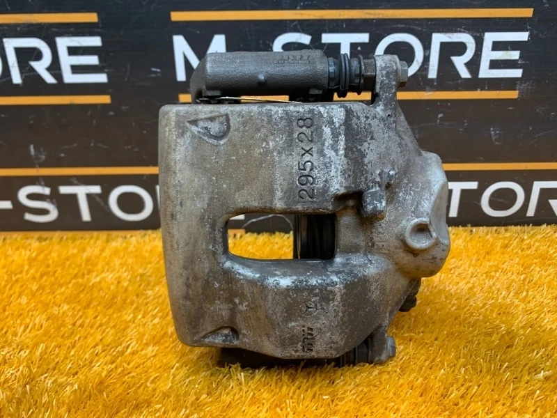 Суппорт Mercedes-Benz C-Class 2010 A2044212481 W204 271.860, передний правый