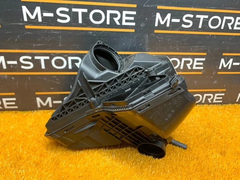 Корпус воздушного фильтра Audi A4 2013 8R0133837S B8/8K CDNC