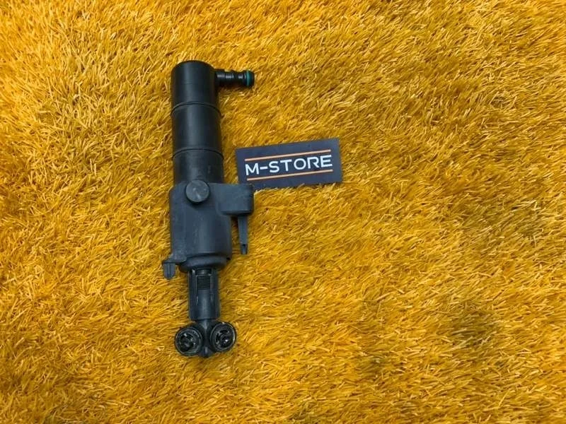 Форсунка омывателя фары Mercedes-Benz E-Class 2012 A2128600047 W212 276.952, правая