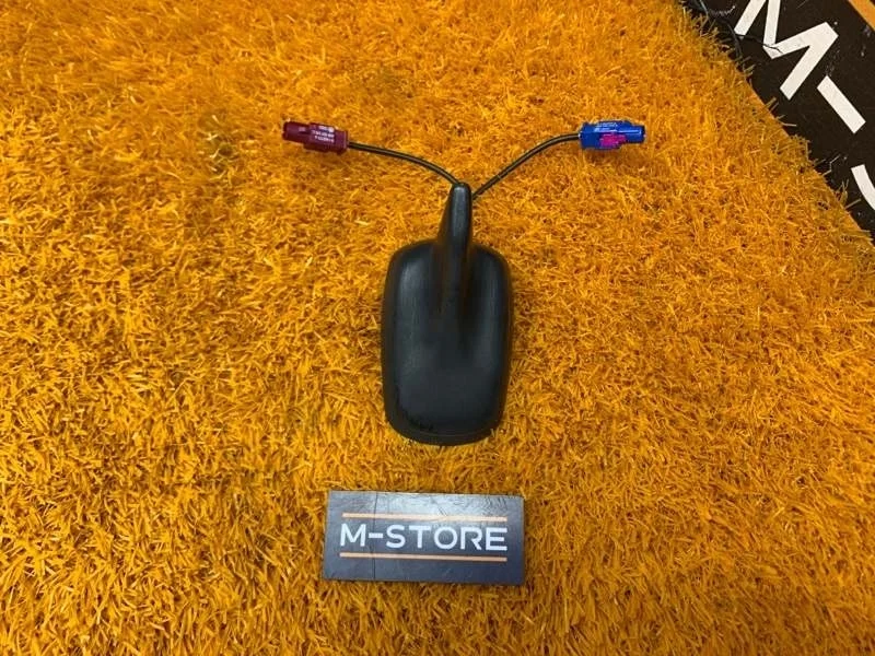 Антенна на крышу Audi Q5 2009 8R0035503A 8R CDNC