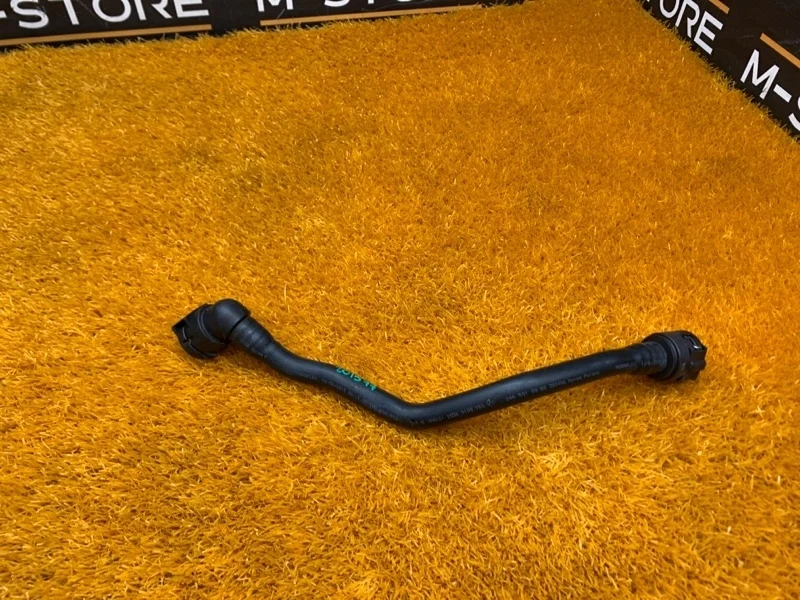 Патрубок системы охлаждения Mercedes-Benz Cla-Class 2015 A2465010058 C117 270.910