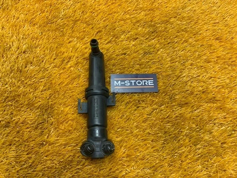 Форсунка омывателя фары Audi Q5 2009 8R0955101 8R CDNC, левая